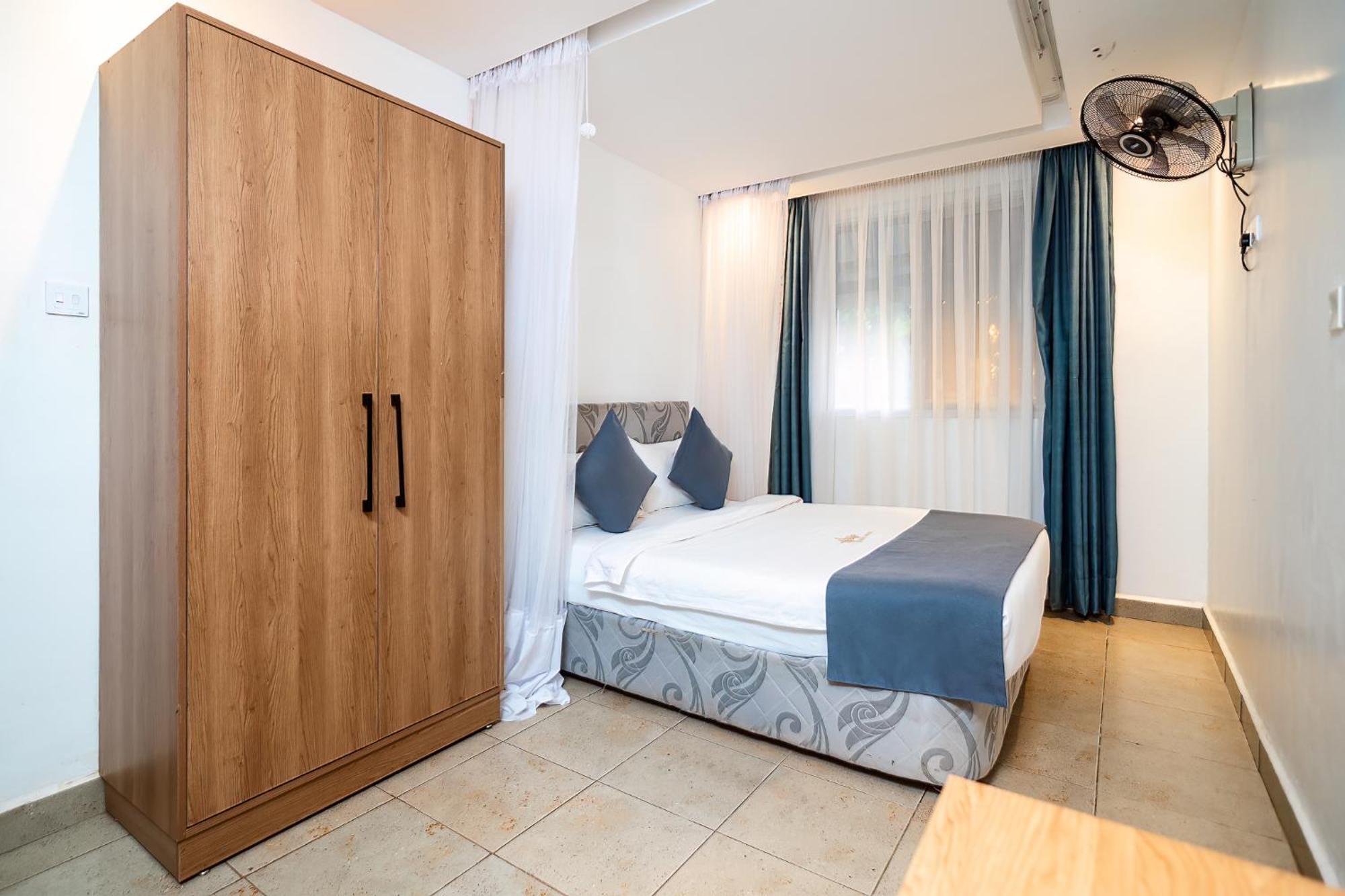 Harry'S Kisumu Oasis Aparthotel ภายนอก รูปภาพ