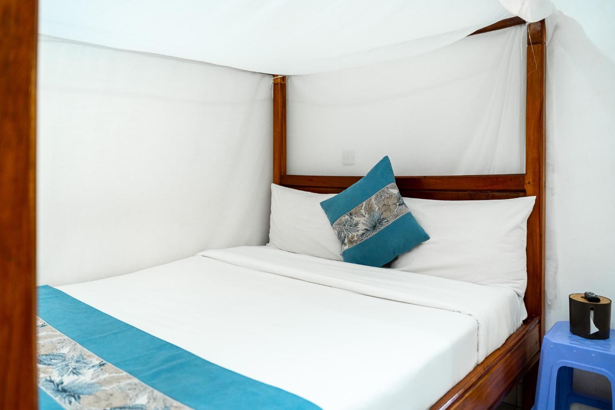Harry'S Kisumu Oasis Aparthotel ภายนอก รูปภาพ