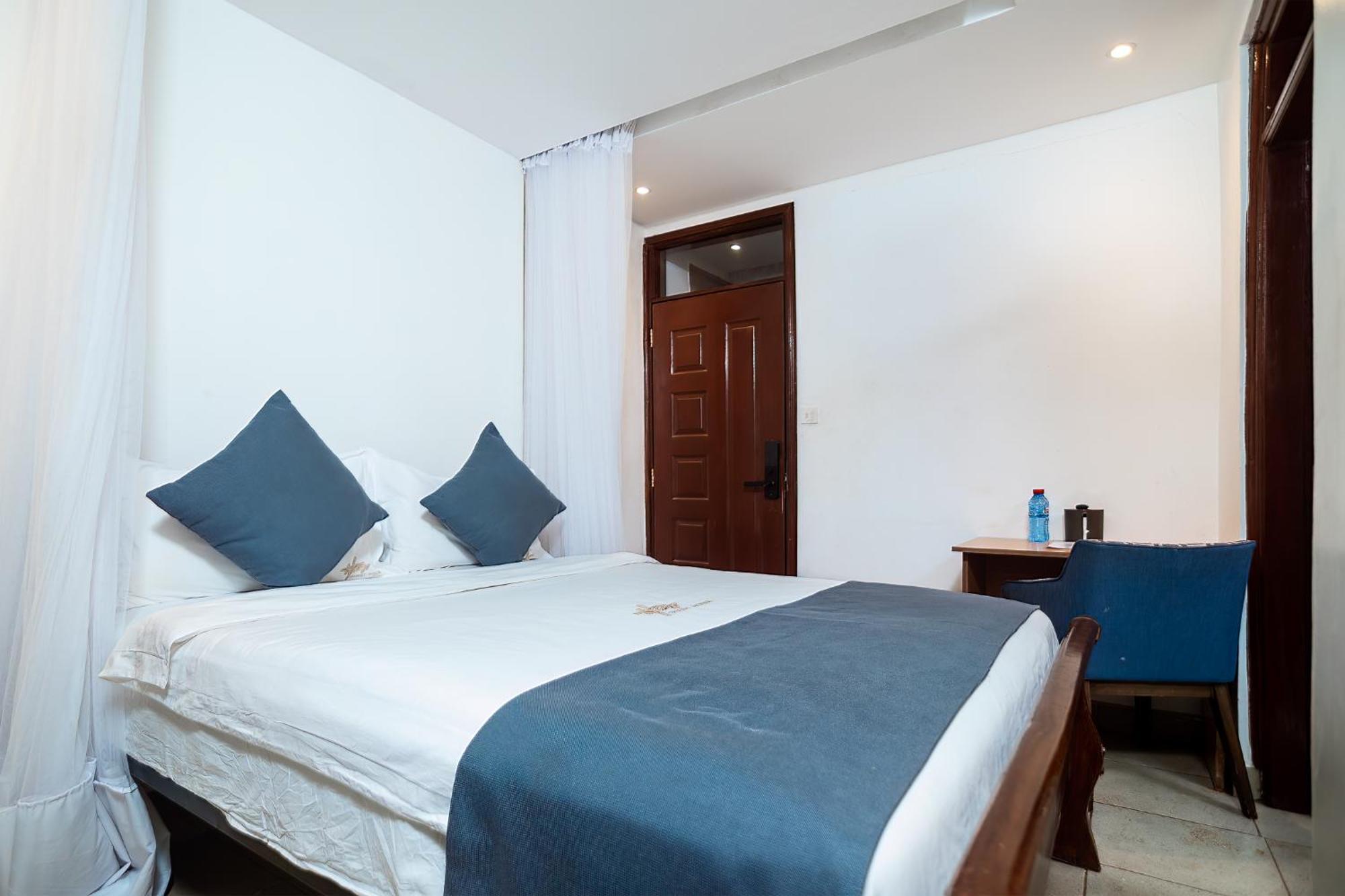 Harry'S Kisumu Oasis Aparthotel ภายนอก รูปภาพ