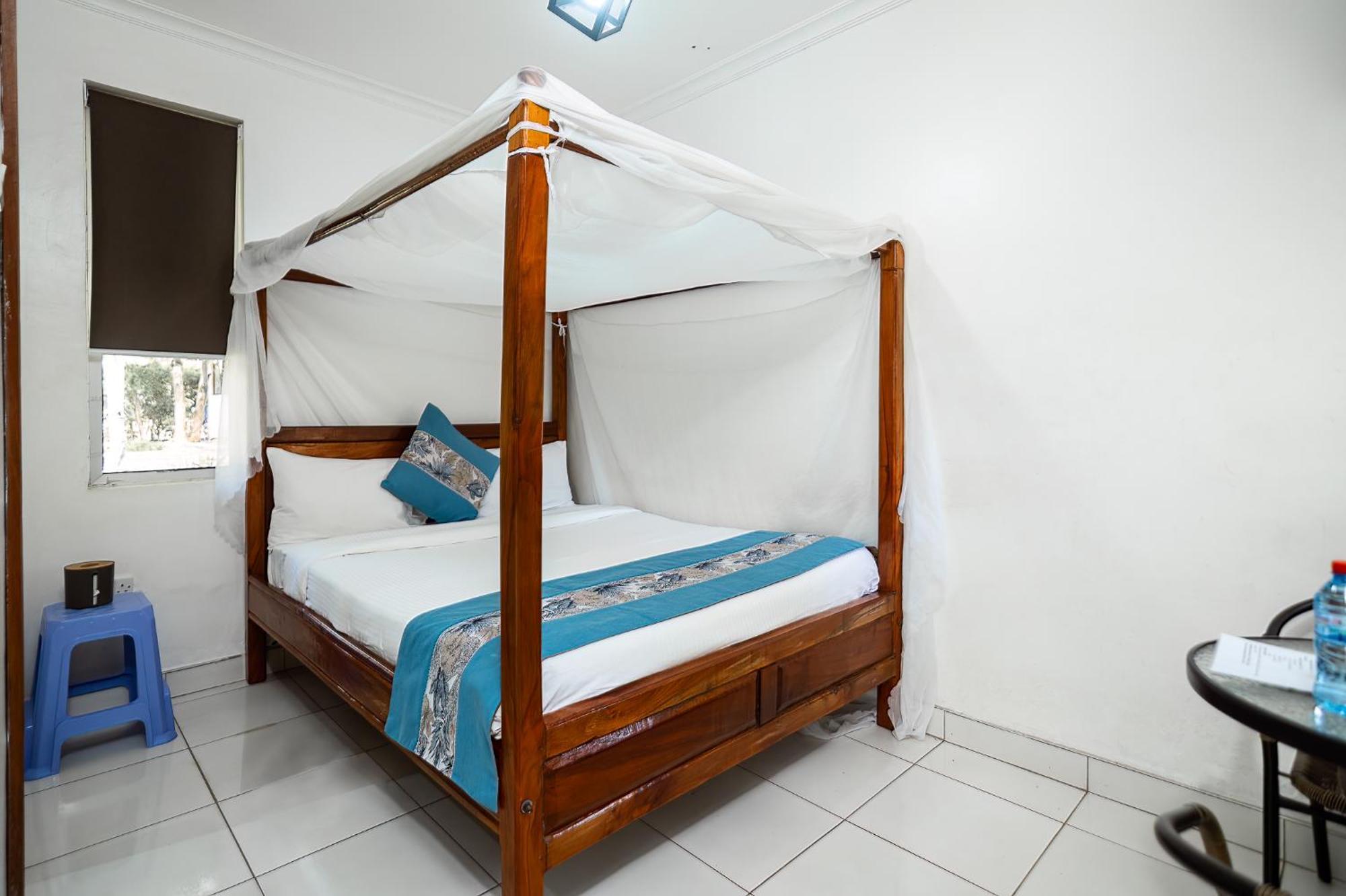 Harry'S Kisumu Oasis Aparthotel ภายนอก รูปภาพ