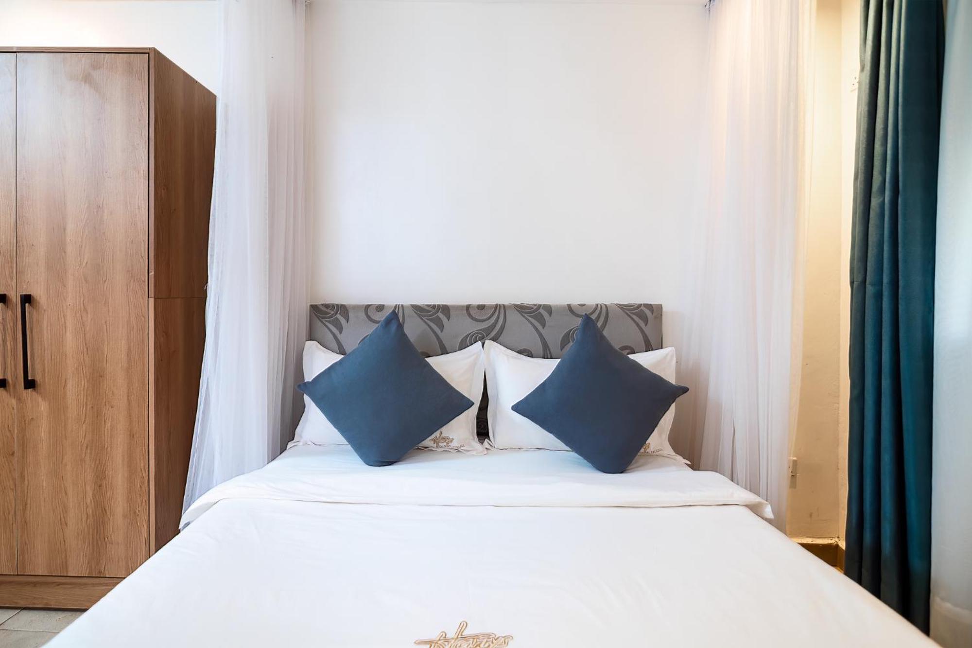 Harry'S Kisumu Oasis Aparthotel ภายนอก รูปภาพ